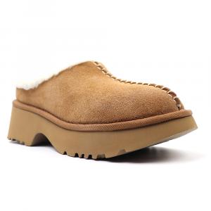 UGG New Heights Cozy Clog Угги - thumbnail image 1 of 7